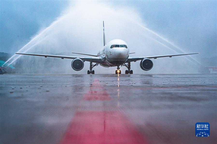 �����Aȫý�^�l���^�M(j��n)������ �����r(sh��)�����Ƿ�ʮ�ꡤ�D�Ļ���(d��ng)����2���������^���V��(xi��)���|(zh��)���l(f��)չ��ƪ��