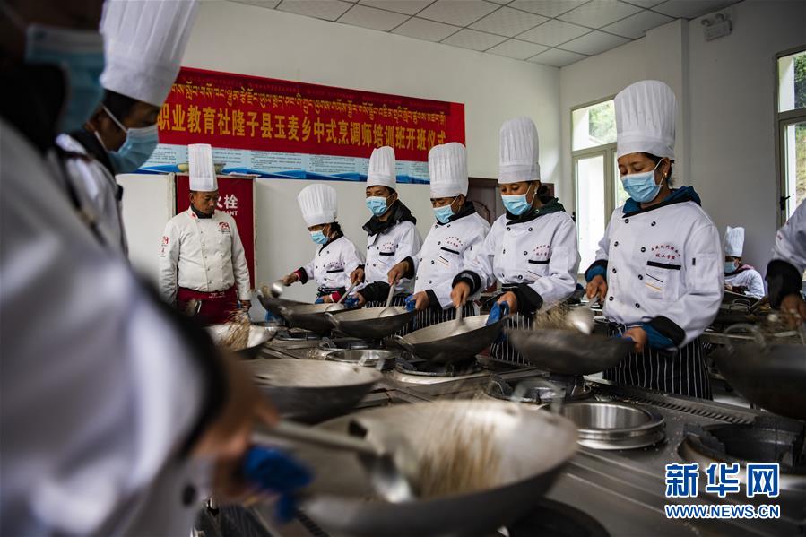 �����Aȫý�^�l�������҂���С������D�Ļ��ӣ���2�������������҂����¼҈@���������׵ط�ؚ���w����Ҹ�����������